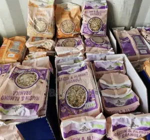 Crownfield Raisin & Almond Granola 1kg