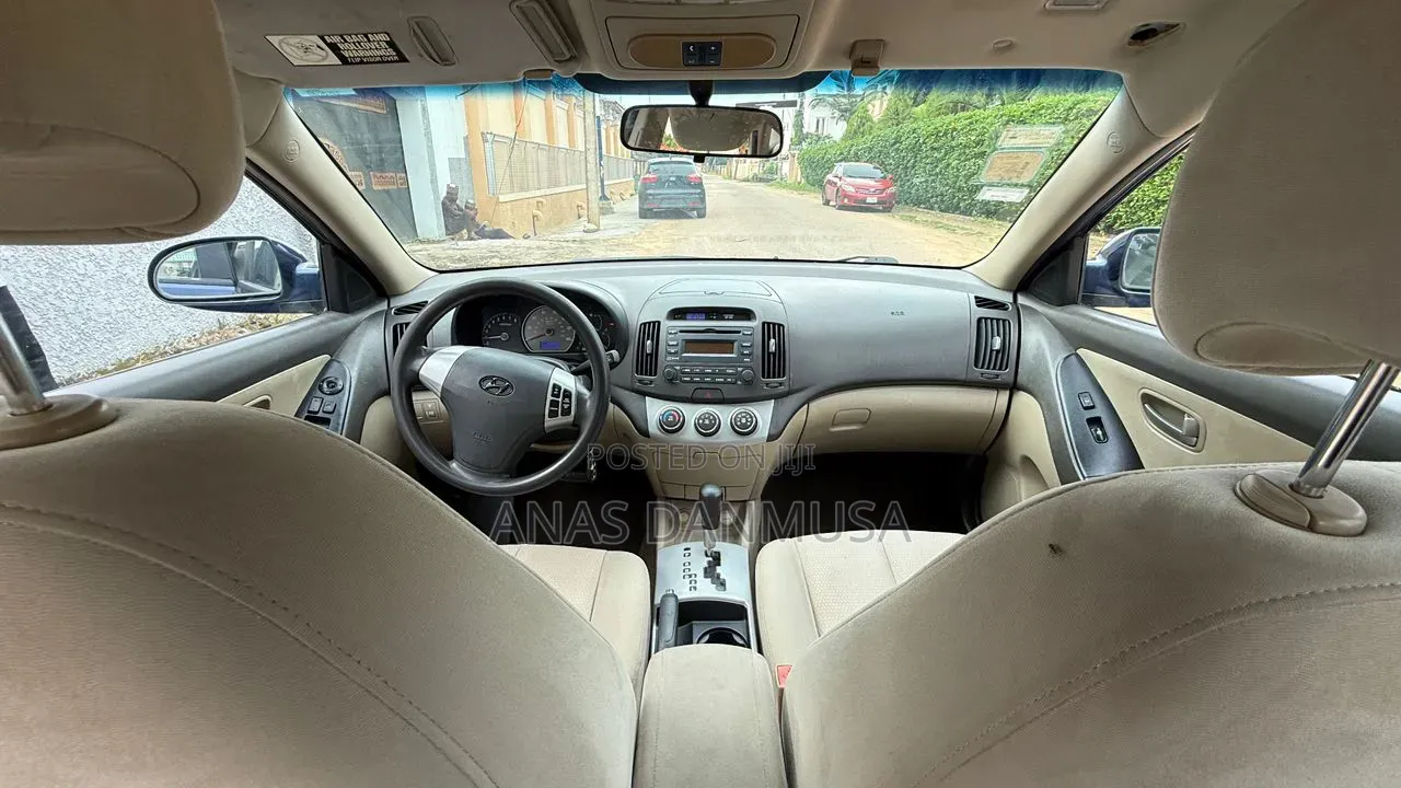 Hyundai Elantra 2009 Blue
