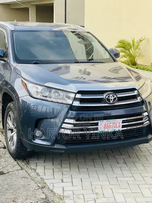 Toyota Highlander 2018 Silver
