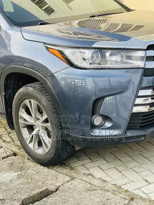 Toyota Highlander 2018 Silver