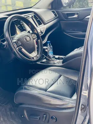 Toyota Highlander 2018 Silver