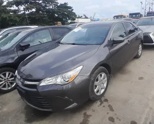 Toyota Camry LE 4dr Sedan (2.5L 4cyl 6A) 2015 Gray
