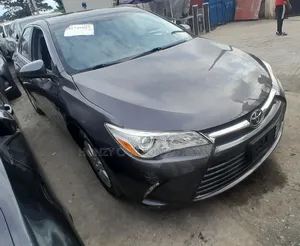 Toyota Camry LE 4dr Sedan (2.5L 4cyl 6A) 2015 Gray