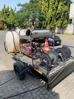 Ola’s Floor Washing & House Funmigation