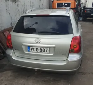 Toyota Avensis Wagon 2005 Silver