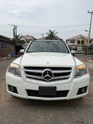 Mercedes-Benz GLK-Class 350 4MATIC 2011 White