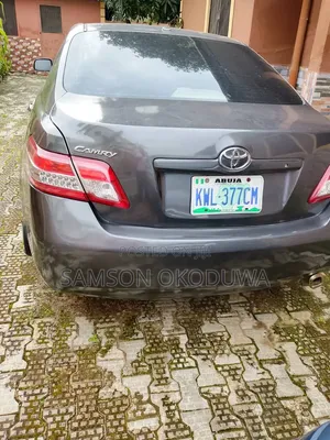 Toyota Camry 2011 Gray