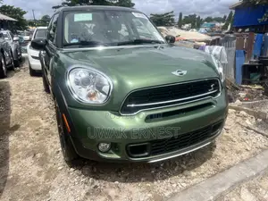 Mini Cooper 2016 Green