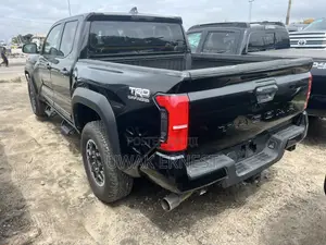 Toyota Tacoma TRD Off-Road Double Cab 4WD 5.0 ft. SB (Automatic) 2025