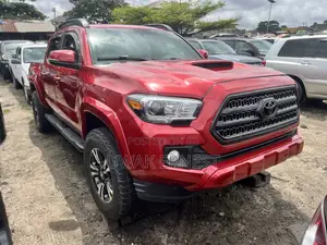 Toyota Tacoma TRD Off Road 2018 Red