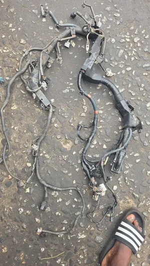 2008 RAV 4 ENGINE WIRE 10pin