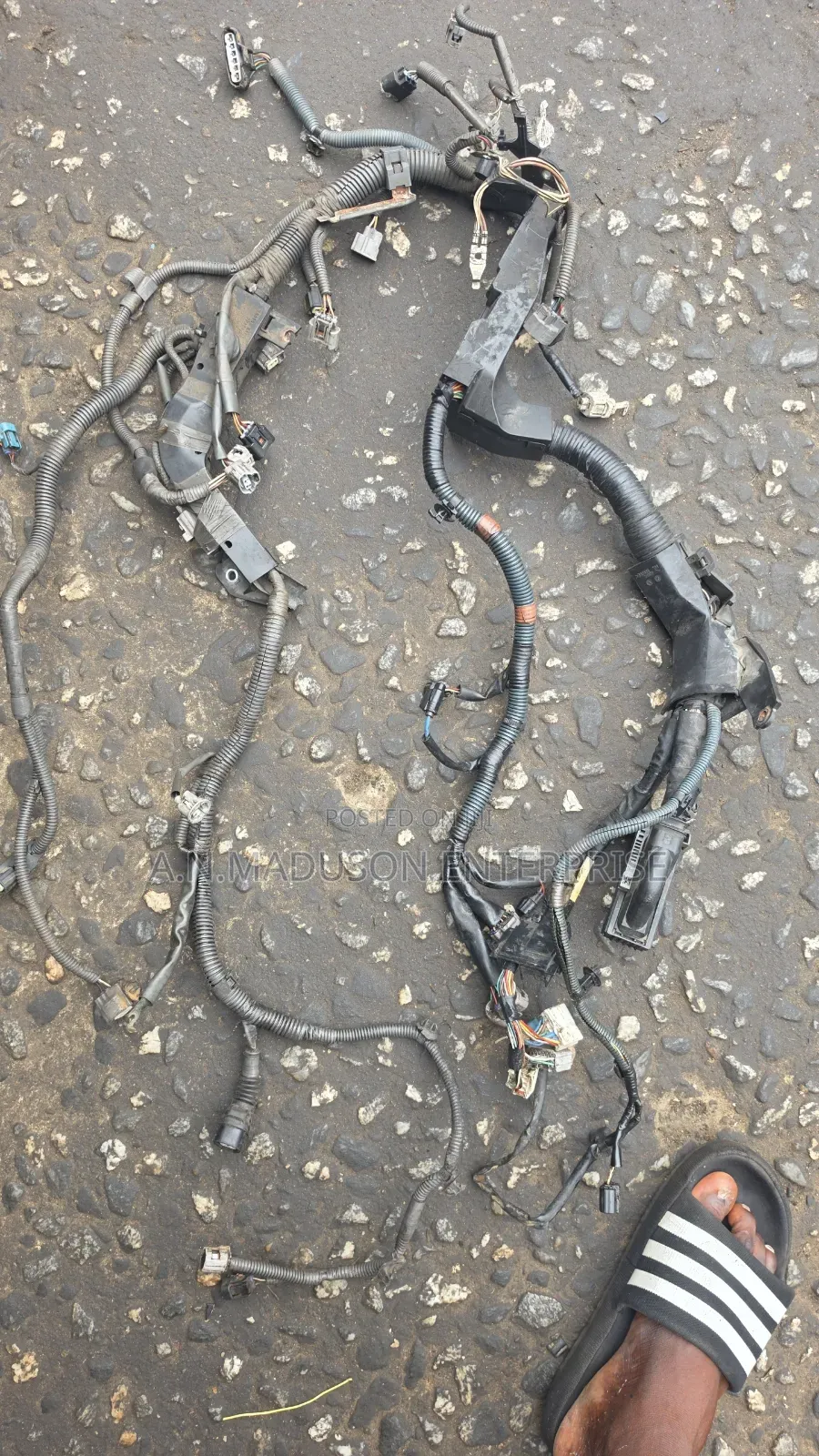 2008 RAV 4 ENGINE WIRE 10pin