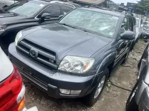 Toyota 4-Runner Limited V8 4x4 2005 Gray
