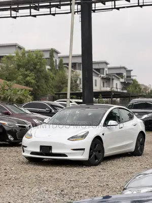 Tesla Model 3 2023 White