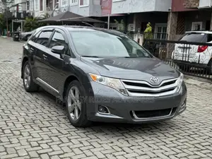 Toyota Venza XLE 4dr Wagon (3.5L 6cyl 6A) 2015 Gray