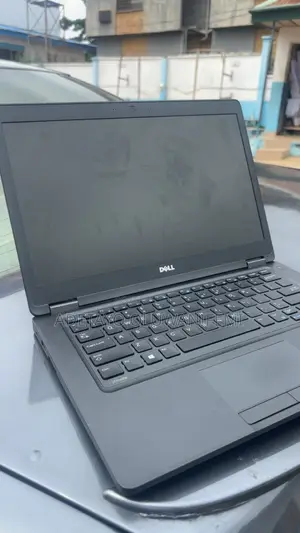 Laptop Dell Latitude 5490 8GB Intel Core i7 SSD 256GB