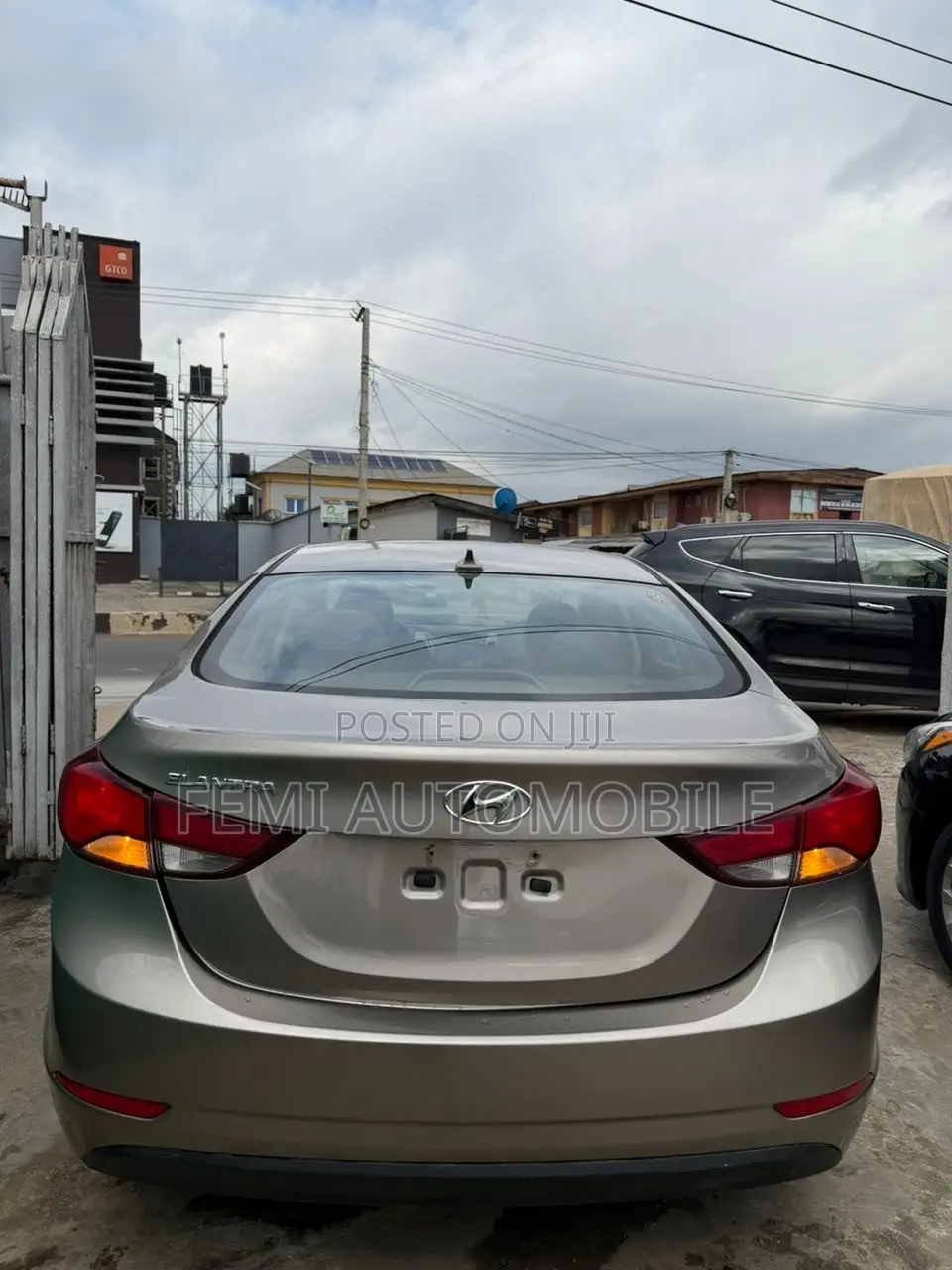Hyundai Elantra 2010 Brown