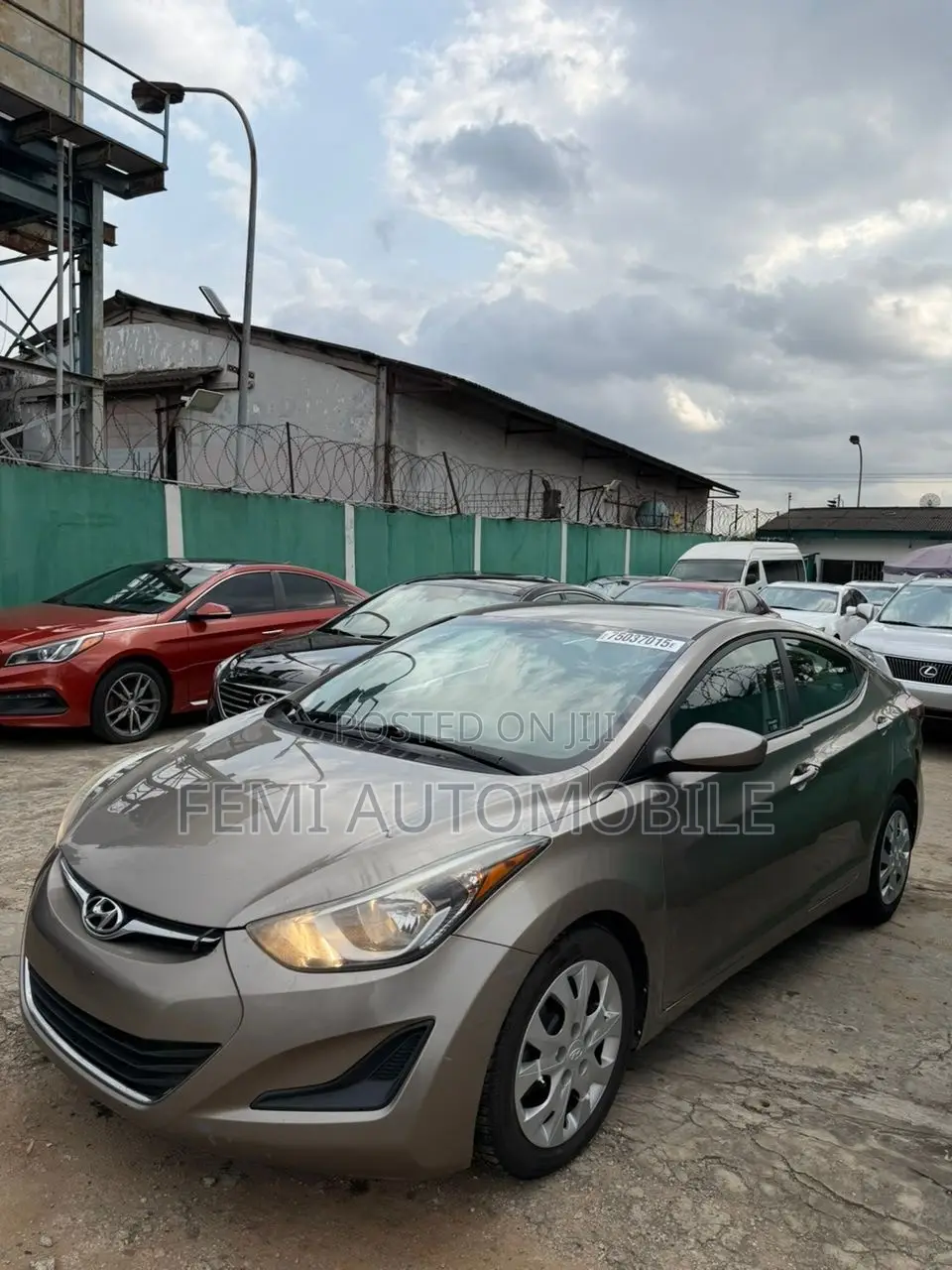 Hyundai Elantra 2010 Brown