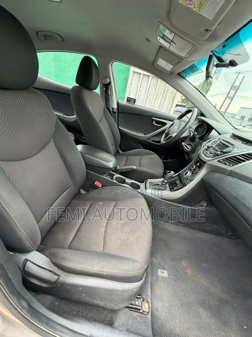 Hyundai Elantra 2010 Brown
