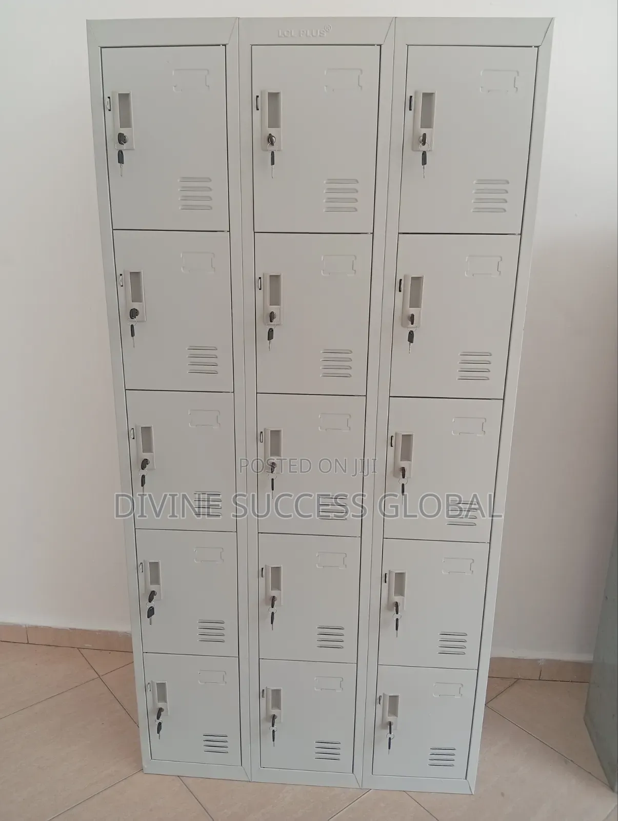 Quality Imported Locker by 15