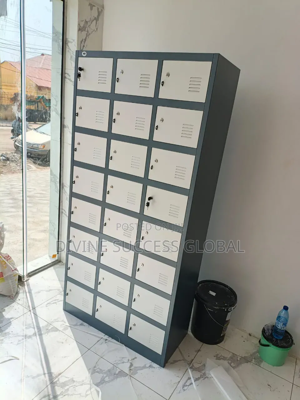 Quality 24 Door Workers Locker