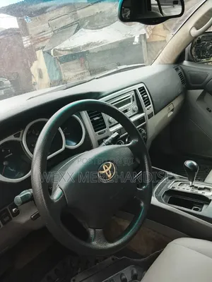Toyota 4-Runner 2005 Silver