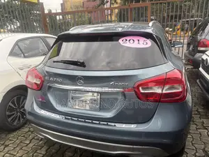 Mercedes-Benz GLA-Class 2015 Green