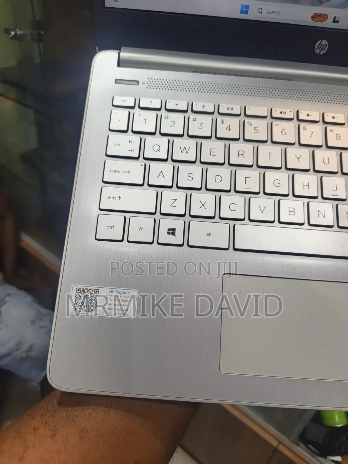 Laptop HP 14-dq1025cl 8GB Intel Core i5 SSD 256GB