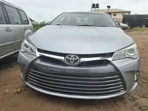 Toyota Camry LE 4dr Sedan (2.5L 4cyl 6A) 2017 Silver