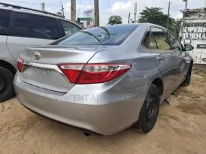 Toyota Camry LE 4dr Sedan (2.5L 4cyl 6A) 2017 Silver