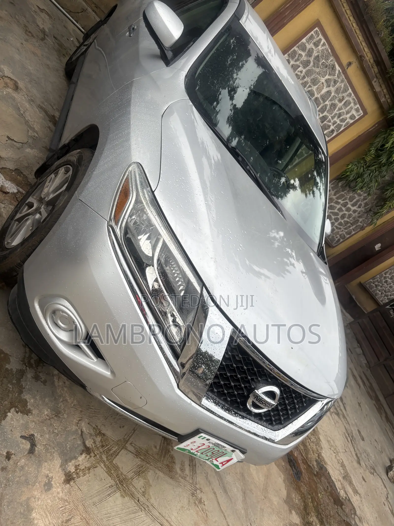 Nissan Pathfinder 2013 Silver