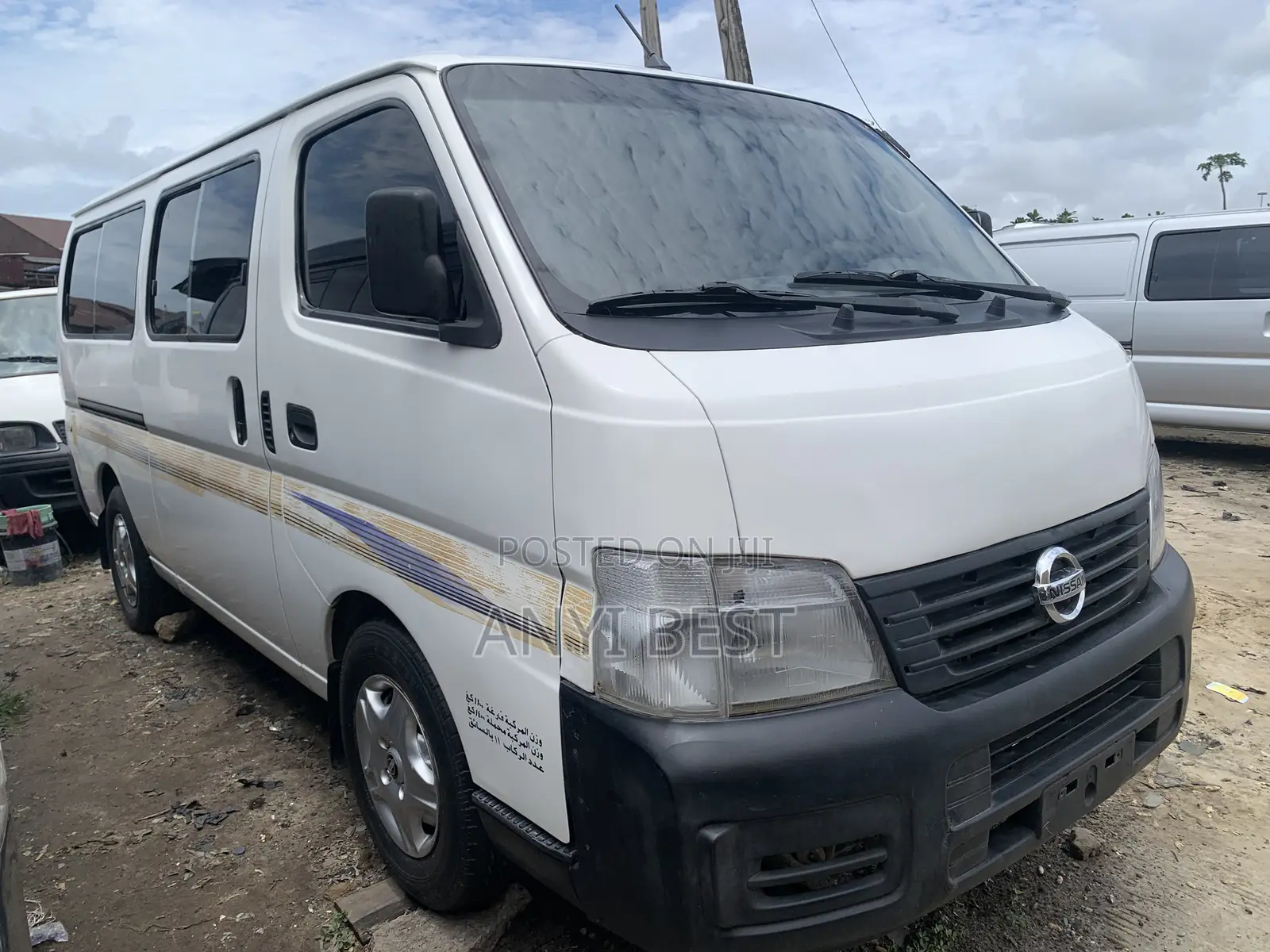 Nissan Caravan (Urvan) 2002 White