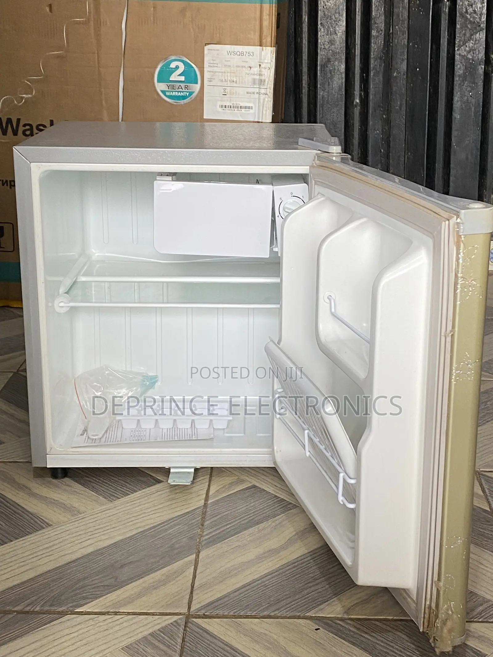 Refrigerator