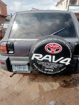Toyota RAV4 Automatic 2000 Gray