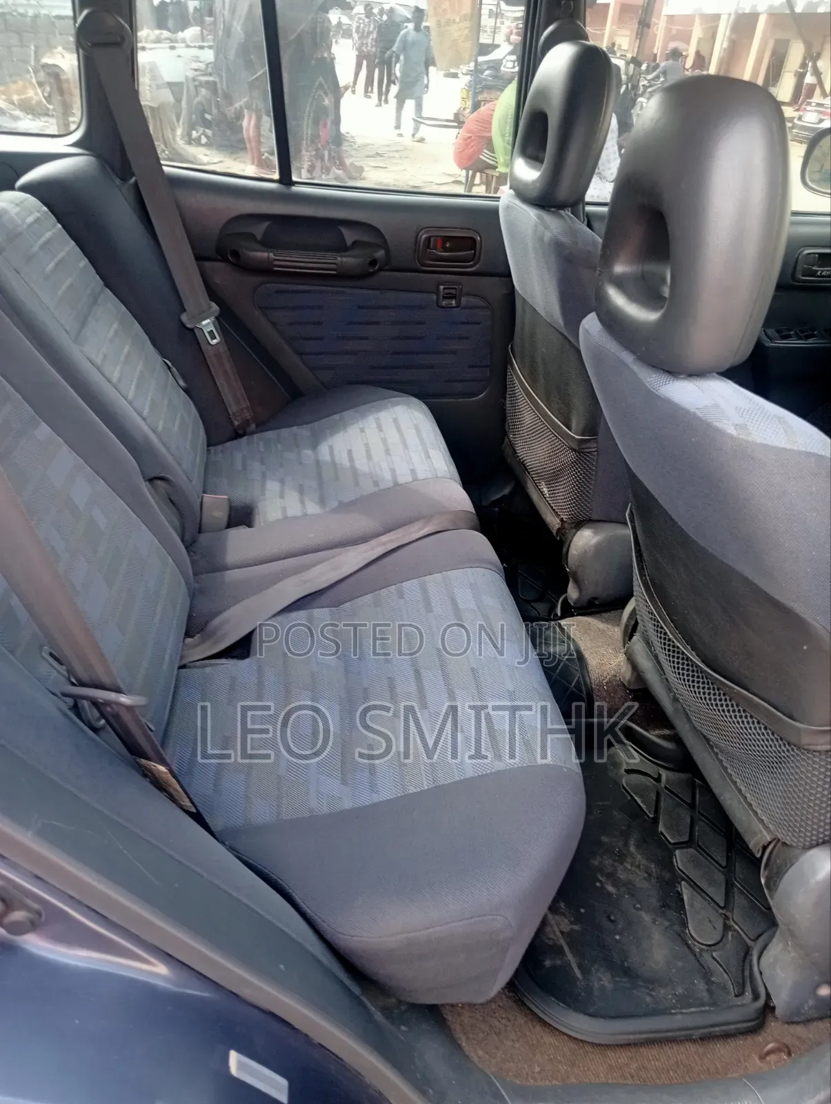 Toyota RAV4 Automatic 2000 Gray