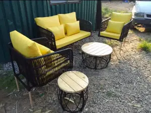 Quality Outdoors Furnitures