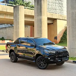 Toyota Hilux 2023 Black
