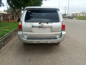 Toyota 4-Runner Limited 2008 Silver