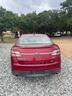 Ford Taurus 2013 Red