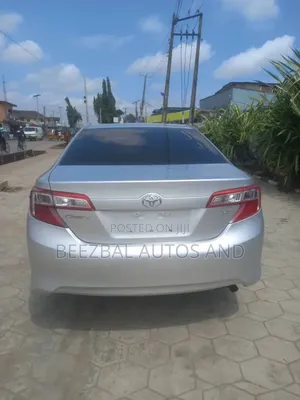 Toyota Camry LE 4dr Sedan (2.5L 4cyl 6A) 2014 Silver