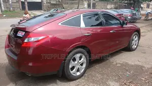 Honda Crosstour 2010 Red