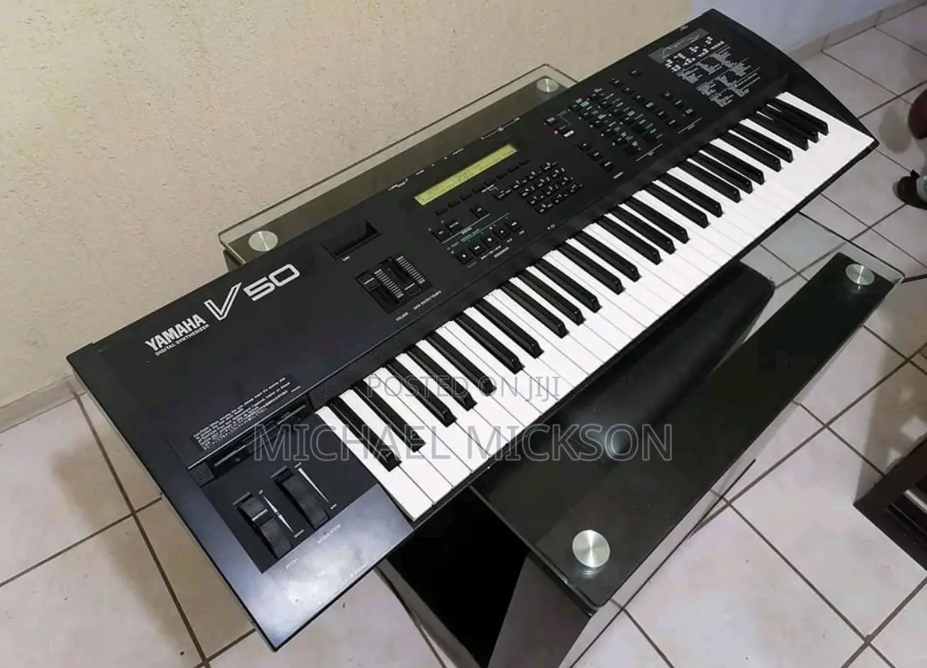 Yamaha V50 Sythesizer