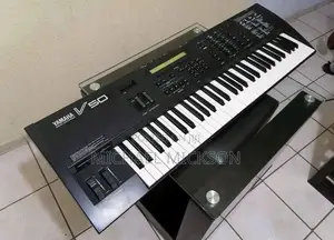 Yamaha V50 Sythesizer
