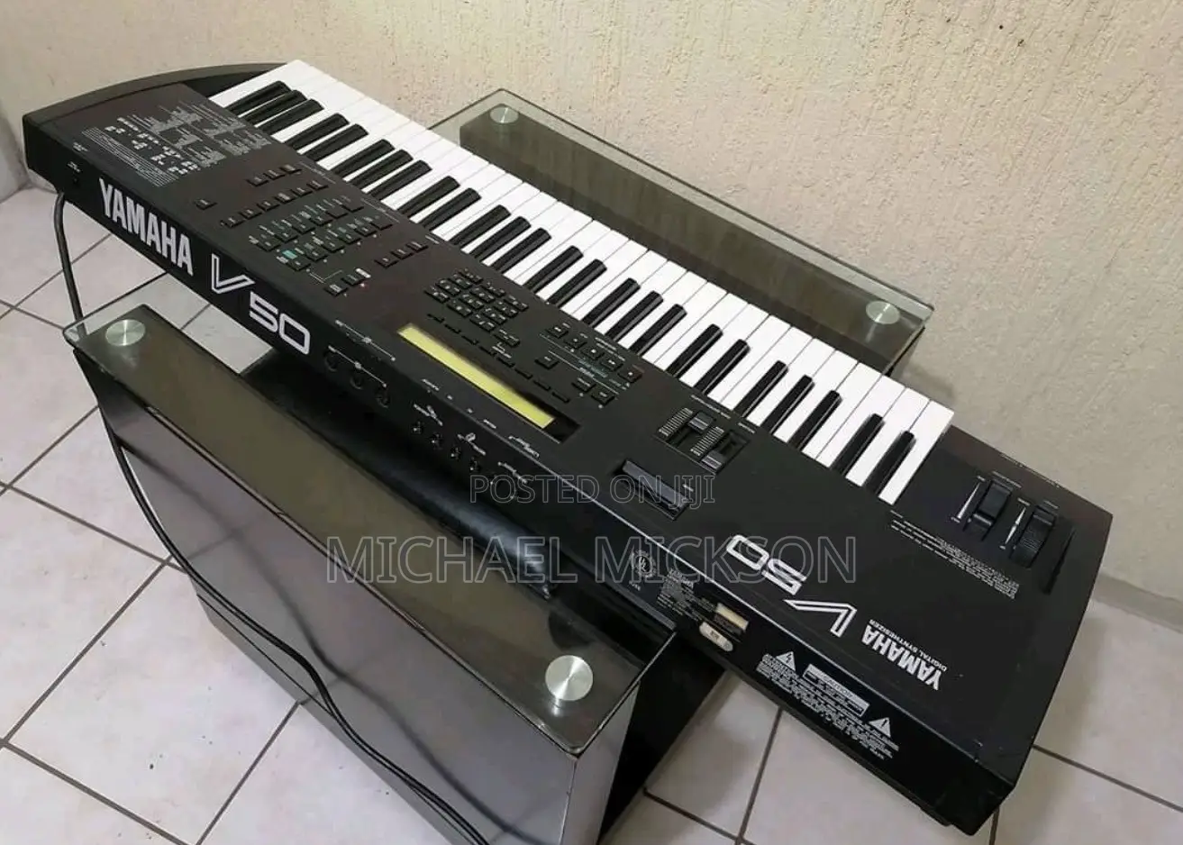 Yamaha V50 Sythesizer