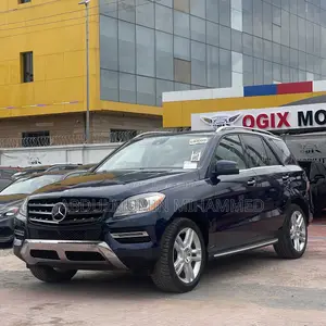 Mercedes-Benz M Class ML350 4dr SUV (3.5L 6cyl 7A) 2015 Blue