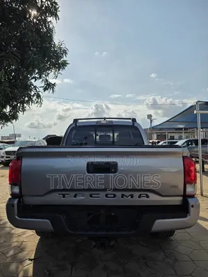 Toyota Tacoma 4dr Double Cab 2016 Gray