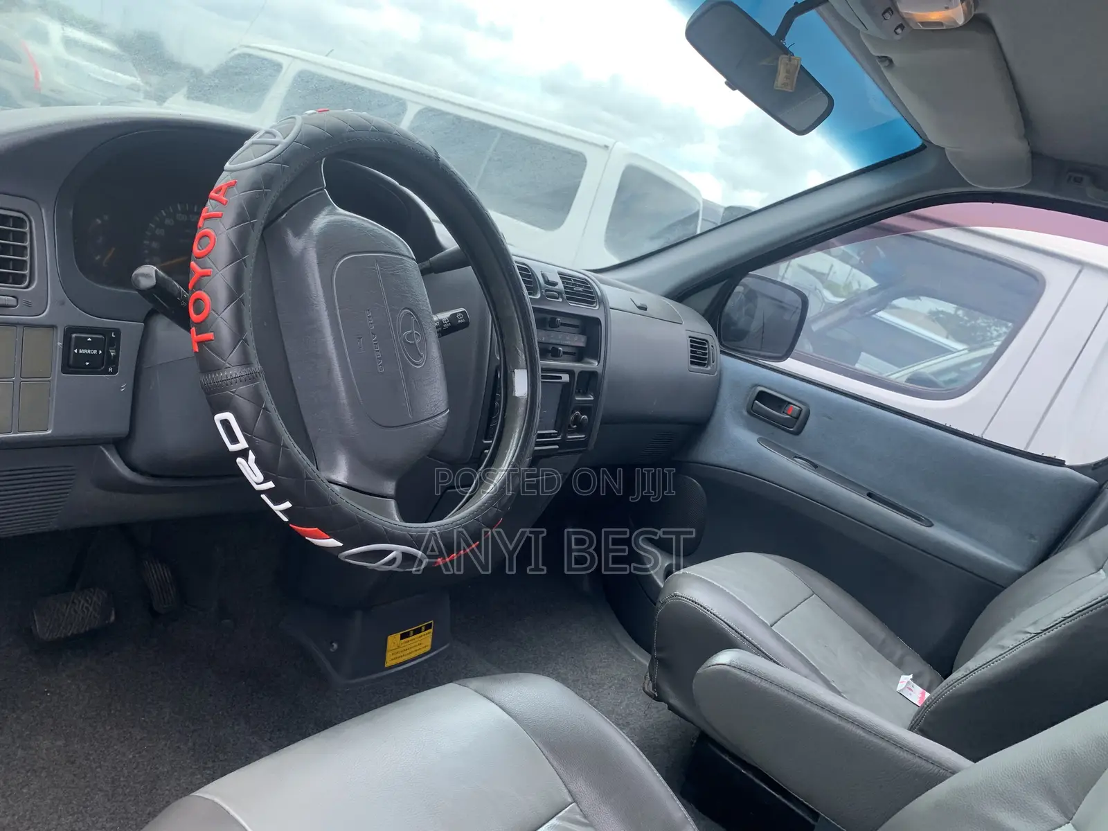Toyota HiAce 2006 Blue
