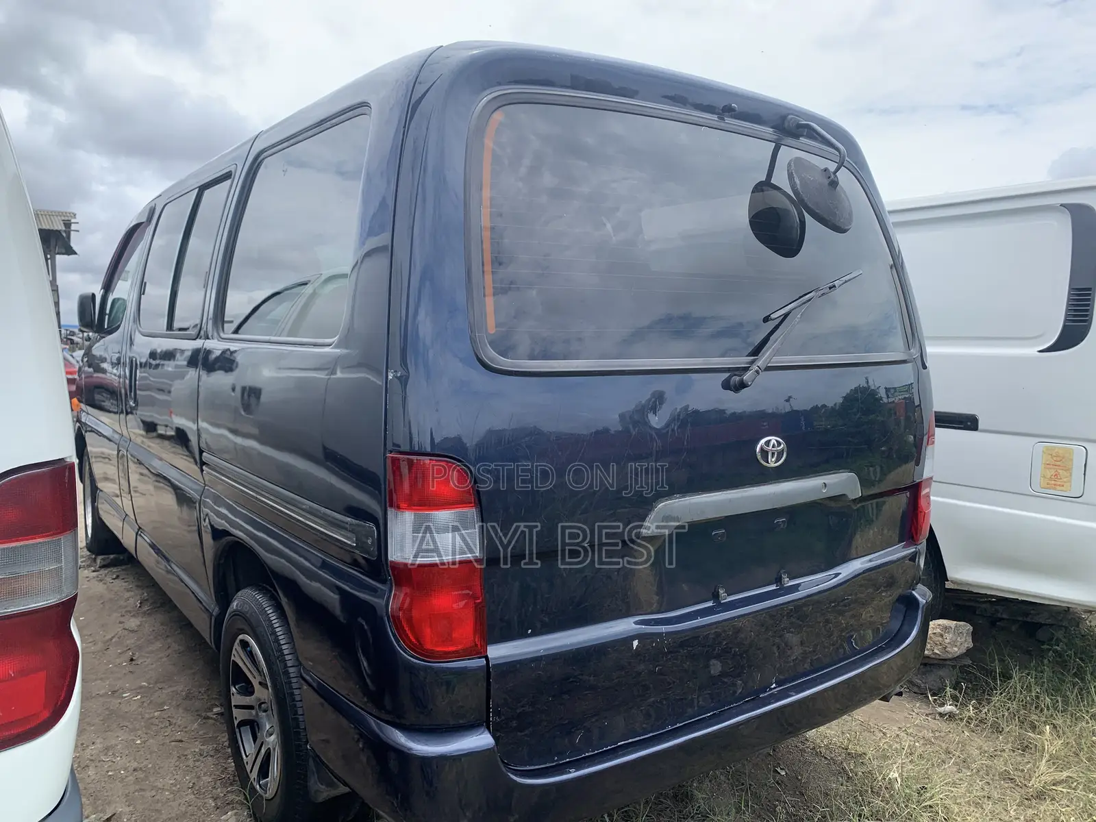Toyota HiAce 2006 Blue