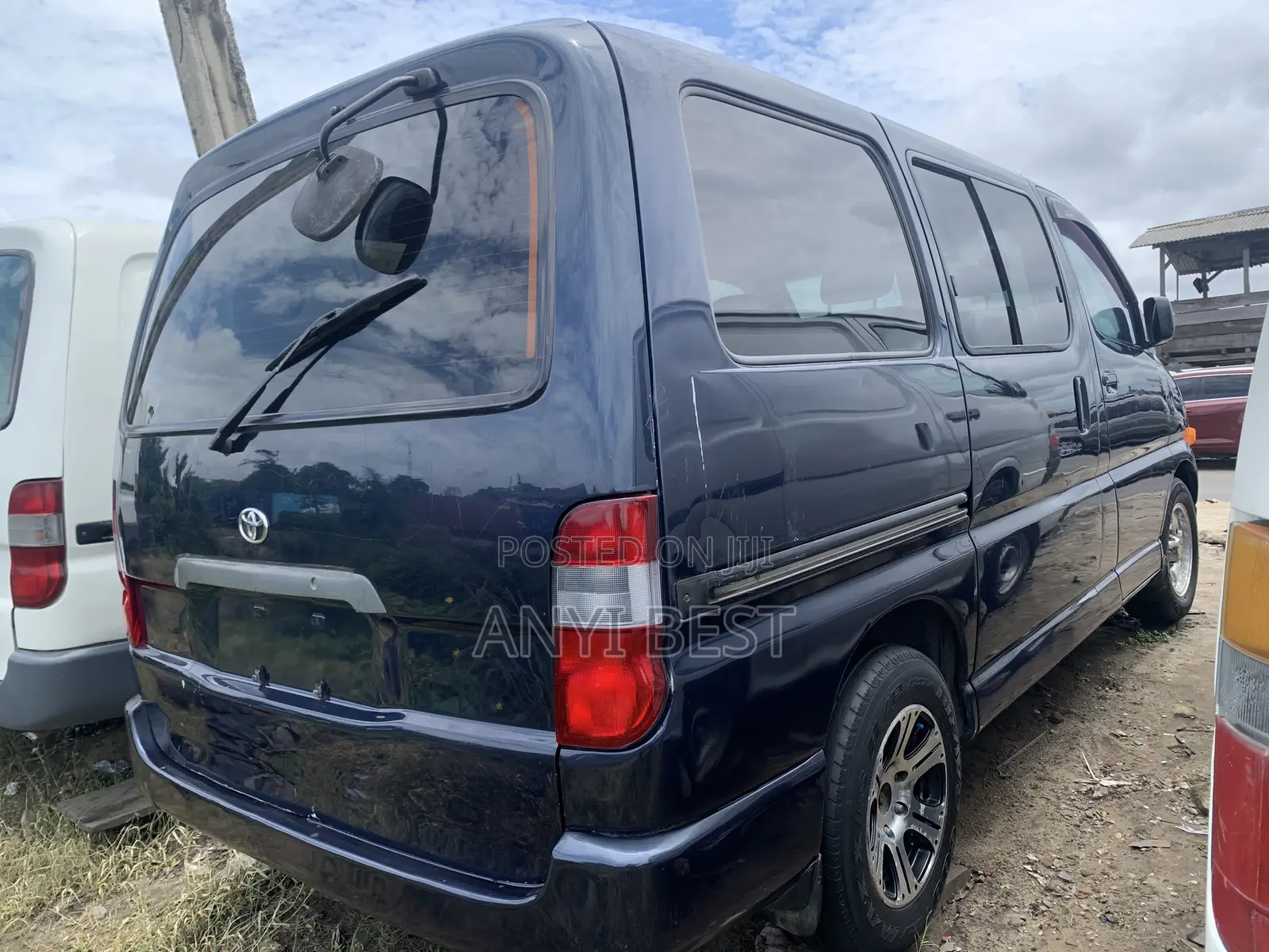 Toyota HiAce 2006 Blue