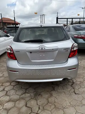 Toyota Matrix 2010 Silver